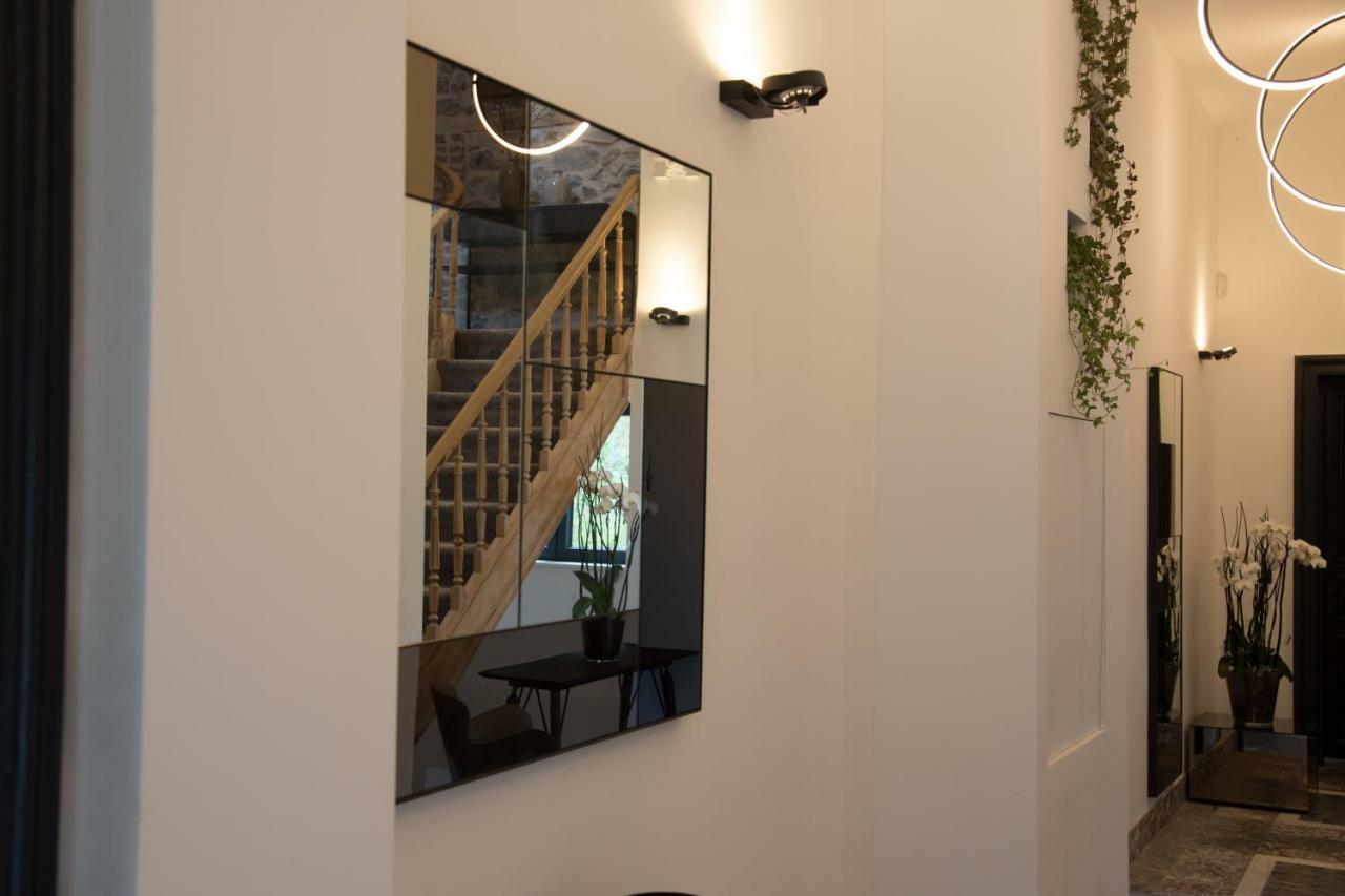 The Wise House Hotel Hastiere-par-dela Luaran gambar