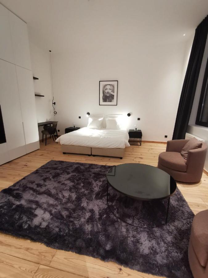 The Wise House Hotel Hastiere-par-dela Luaran gambar