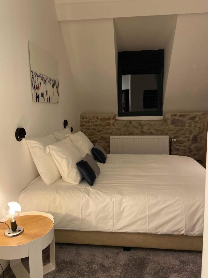 The Wise House Hotel Hastiere-par-dela Luaran gambar